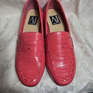 AJ Valenti VintageRed Coral Leather Crocodile Pattern Loafers